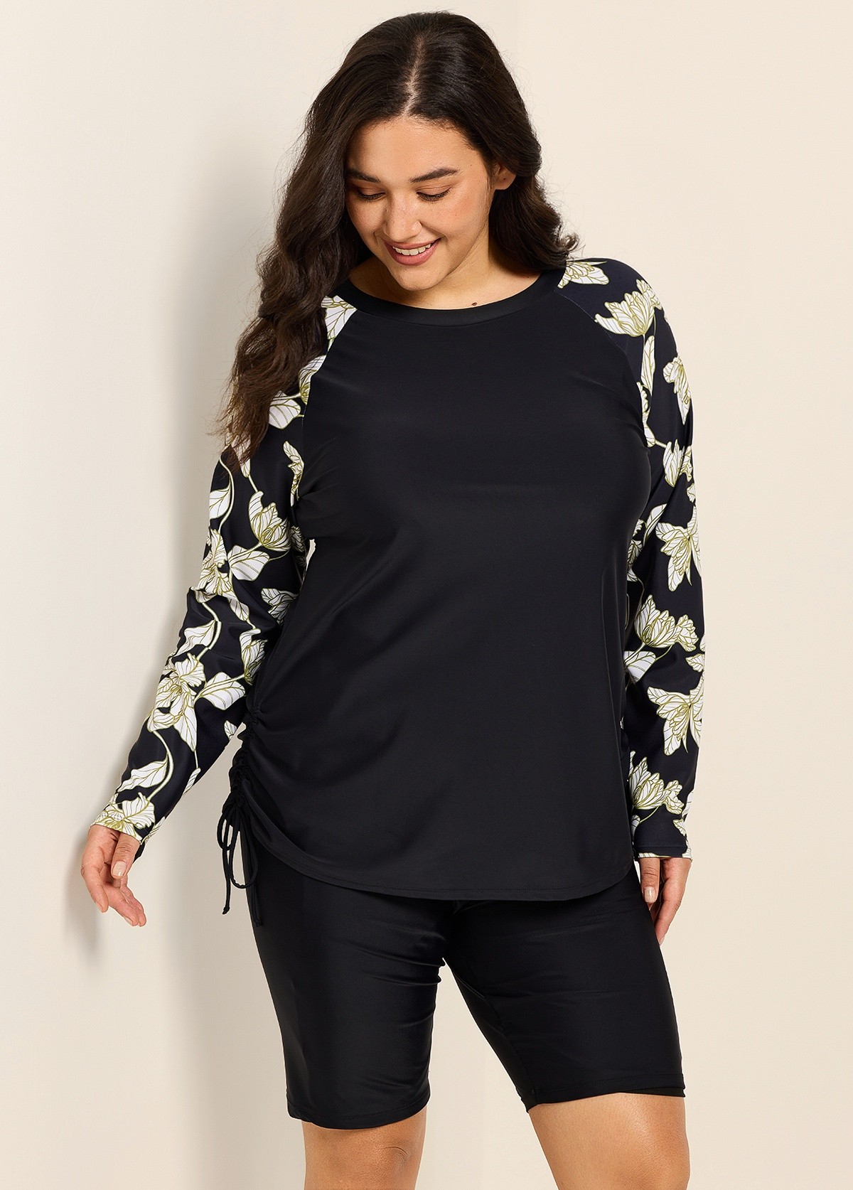 Black Leaf Upf50+ Long Sleeves Modest Plus Size Women's Swimsuit Tankini Top