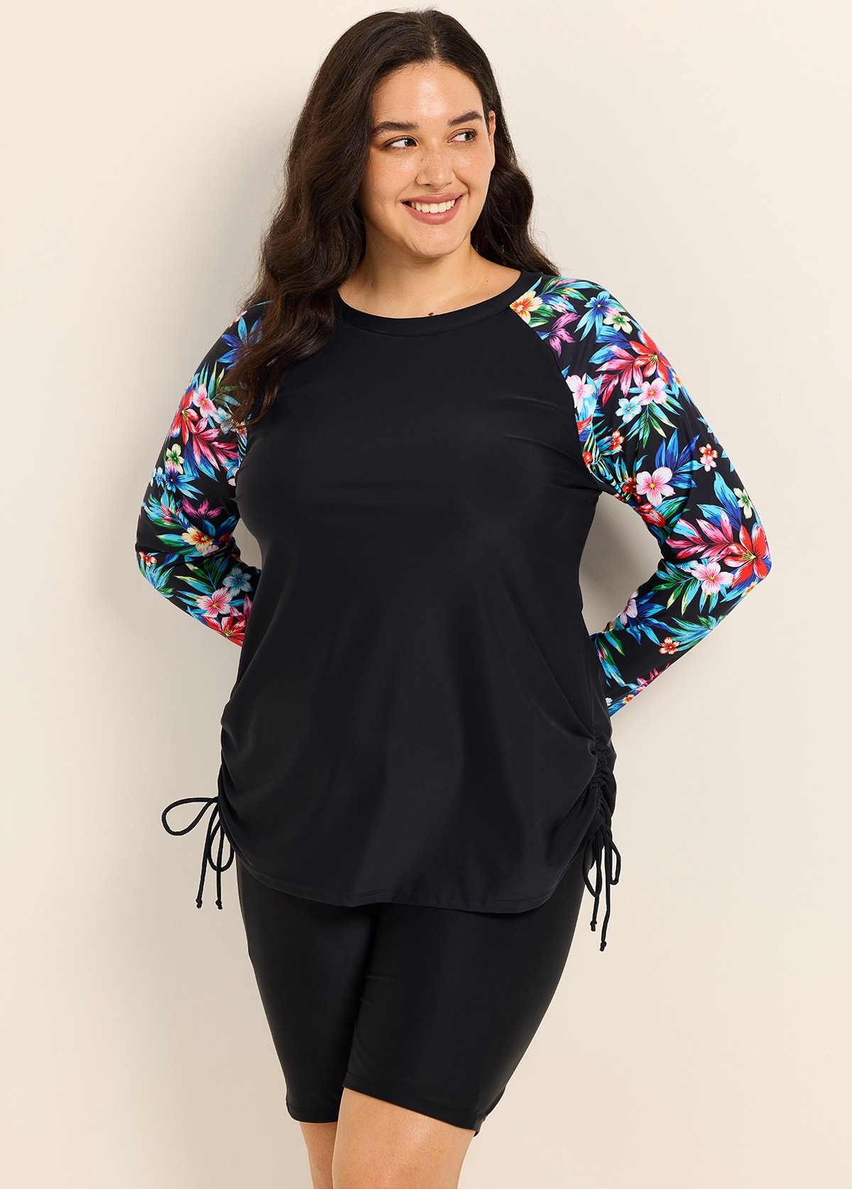 Plus Size Black Floral Upf50+ Long Sleeves Modest Women's Swimsuit Tankini Top