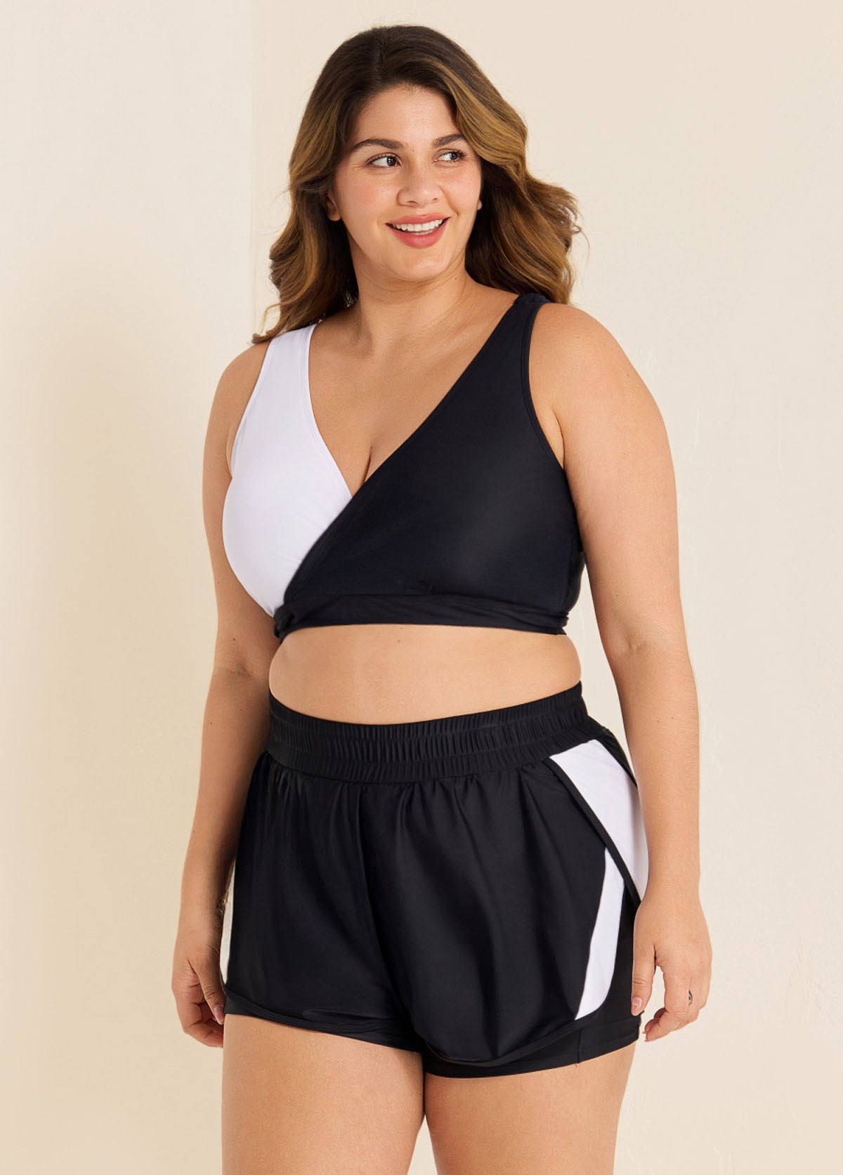 Black And White V Neck Patchwork Colorblocked Bikini Top