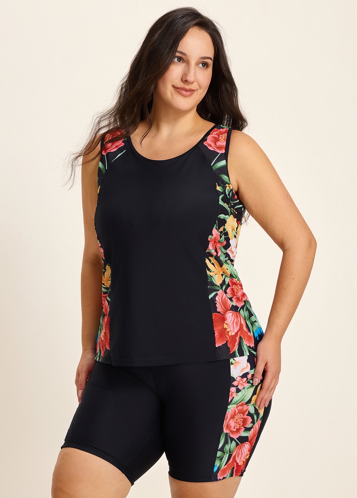 Curvy Black Tropical Floral Scoop Neck Flattering Women's Swimsuit Two Piece Tankini Set