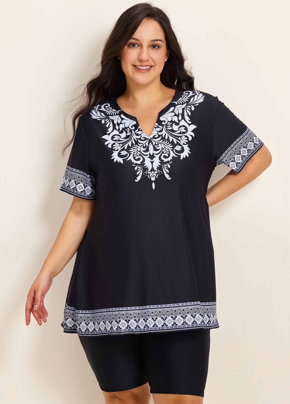 Curvy Black V Neck Loose Short Swimsuit Tankini Top